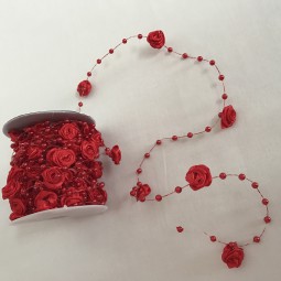 Rosenblüten rot mit Perlen rot 15 mm 10 m