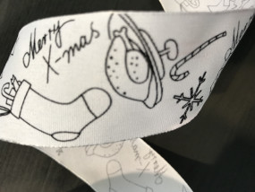 Merry Xmas weiss Weihnachtsmotive schwarz mit Drahtkante 40 mm 20 m